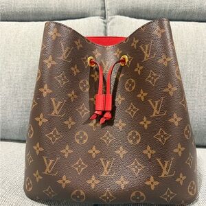 AUTHENTIC Louis Vuitton Monogram Neonoe MM in Coquelicot